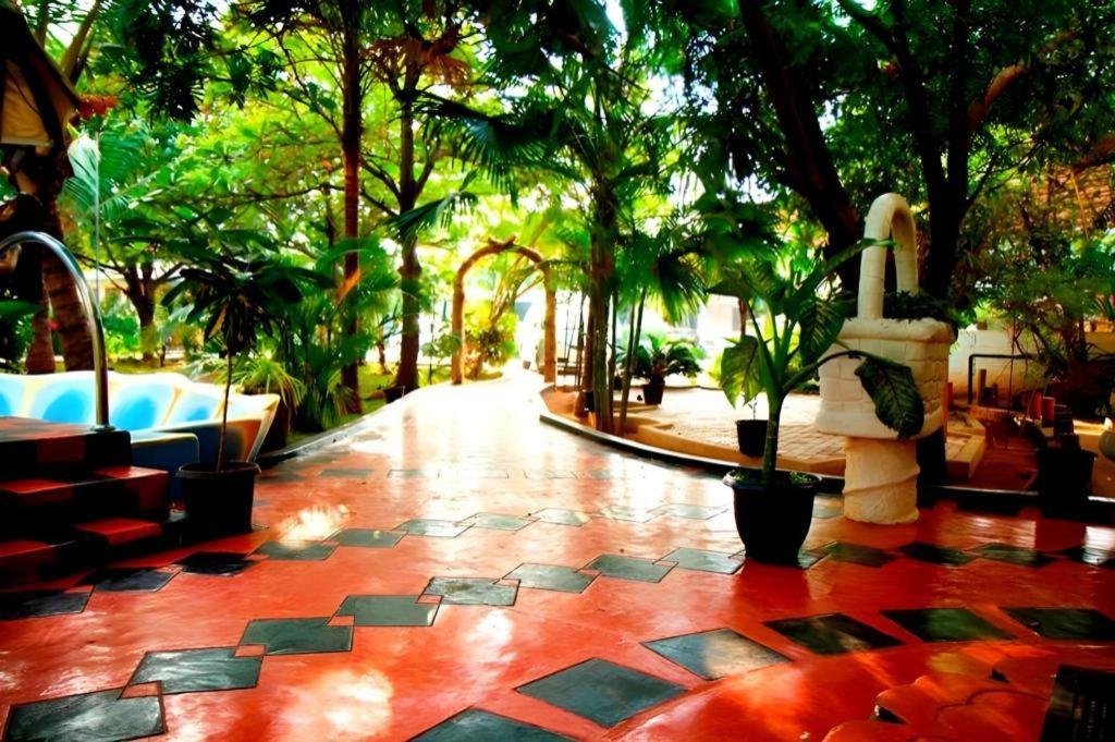Tilko City Hotel Jaffna Eksteriør bilde